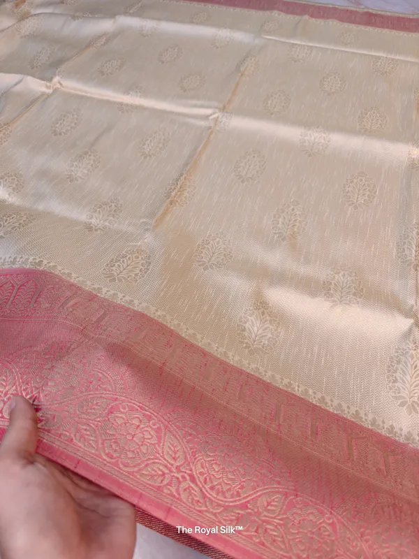 Tasar_Matka_Silk_With_Pink_Border_Saree_For_Women