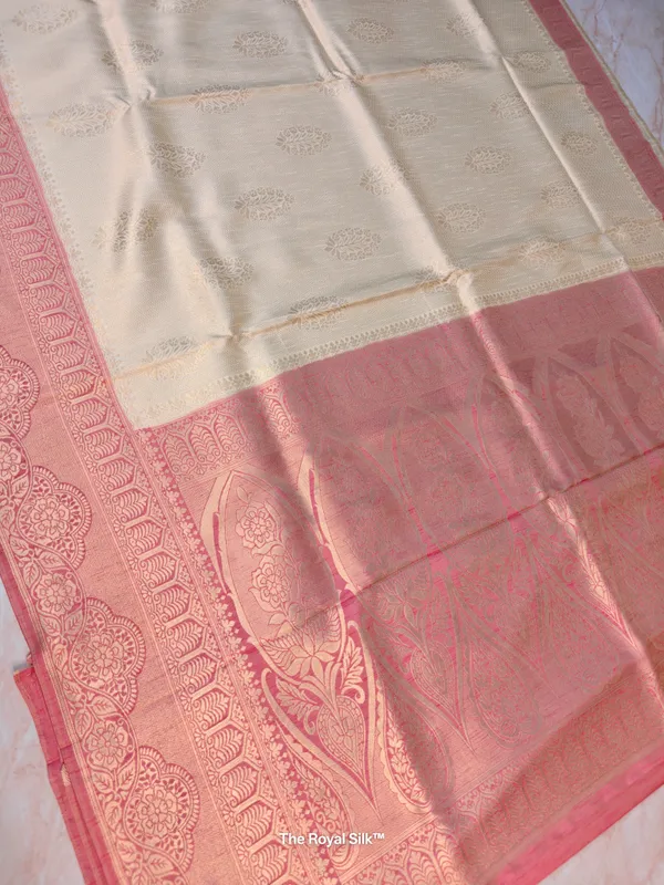 Tasar_Matka_Silk_With_Pink_Border_Saree_For_Women