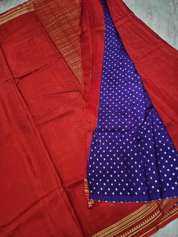 VISCOS_IN_BRICK_RED_WITH_NARROW_BORDER
