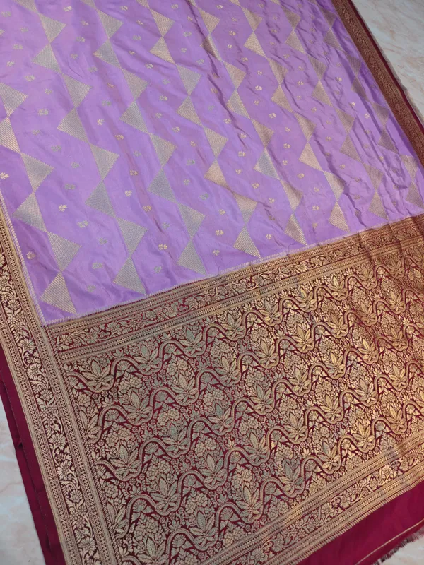 Mashur_Katan_In_Lavender_With_Garnet_Border_Saree_For_Women