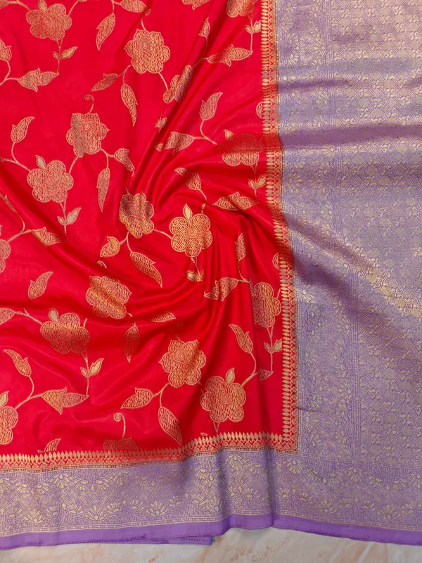 Viscose_In_Red_With_Lavender_Border_Saree_For_Women