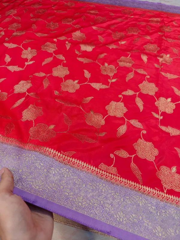 Viscose_In_Red_With_Lavender_Border_Saree_For_Women
