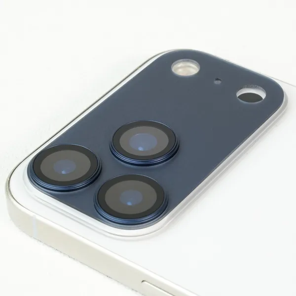 Converter_Camera_Lens_Glass_Protector_for_iPhone_14_Pro_Max,_iPhone_15_Pro_Max,_iPhone_16_Pro_Max,_Converts_Into_iPhone_17_Pro_Max