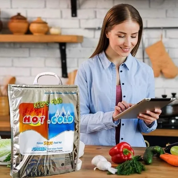 Take_Away_Hot_And_Cold_Bag_For_Food_Storage,Reusable_Thermal_Bags,_Large,_3_Layer_Protection_With_Aluminium_Foil_(Size_-_49_X_51_Cm)_Plastic,_Zipper_Pack_Of_1