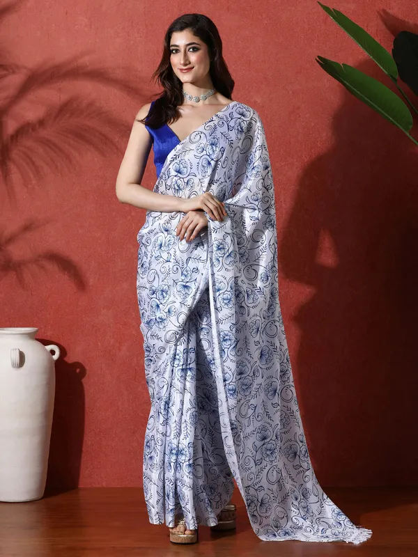 Pre-Draped_Ready_to_Wear_Chinnon_Fabric_Digital_Printed_Saree_With_Unstiched_Blouse