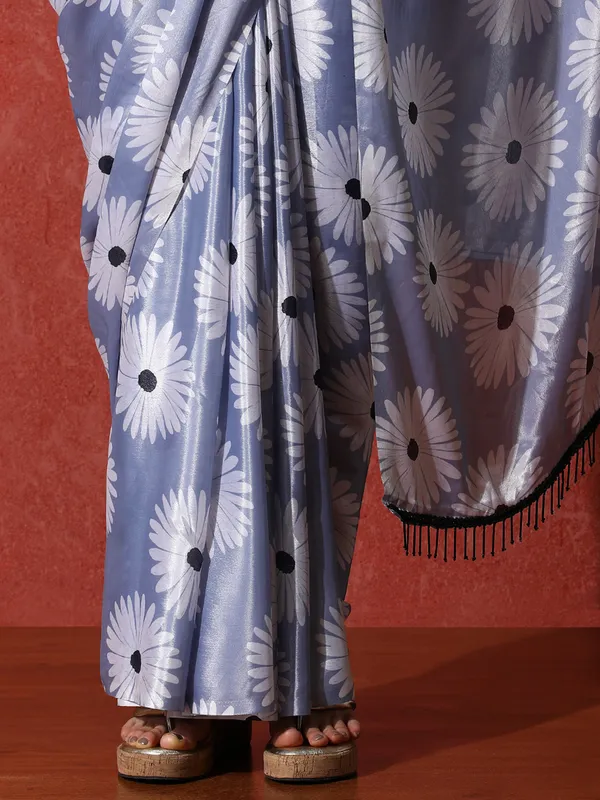 Pre-Draped_Ready_to_Wear_Chinnon_Fabric_Digital_Printed_Saree_With_Unstiched_Blouse