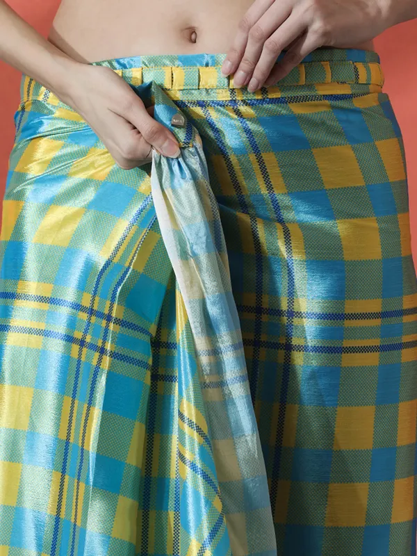Pre-Draped_Ready_to_Wear_Chinnon_Fabric_Digital_Printed_Saree_With_Unstiched_Blouse