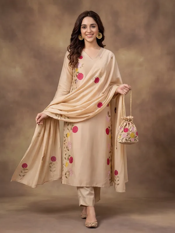New_Embroidered_Work_Chanderi_Kurta_Set