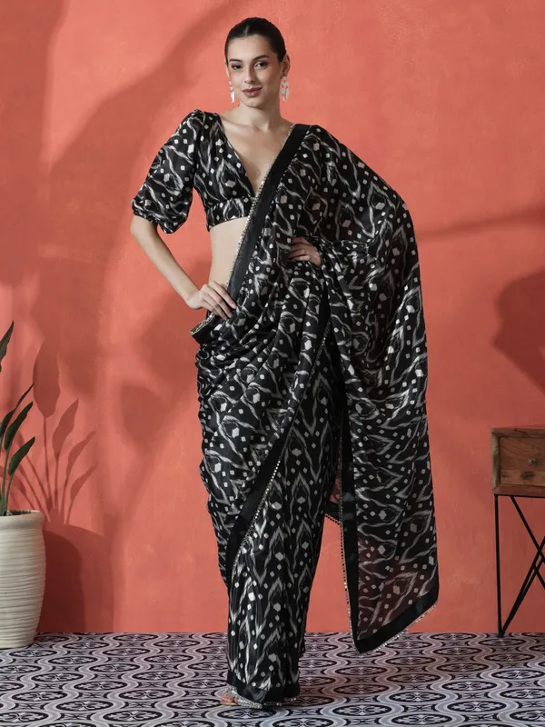 Pre-Draped_Ready_to_Wear_Chinnon_Fabric_Digital_Printed_Saree_With_Unstiched_Blouse