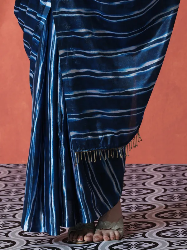 Pre-Draped_Ready_to_Wear_Chinnon_Fabric_Digital_Printed_Saree_With_Unstiched_Blouse