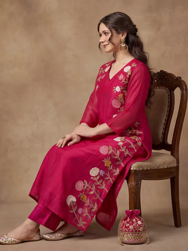 New_Embroidered_Work_Chanderi_Kurta_Set