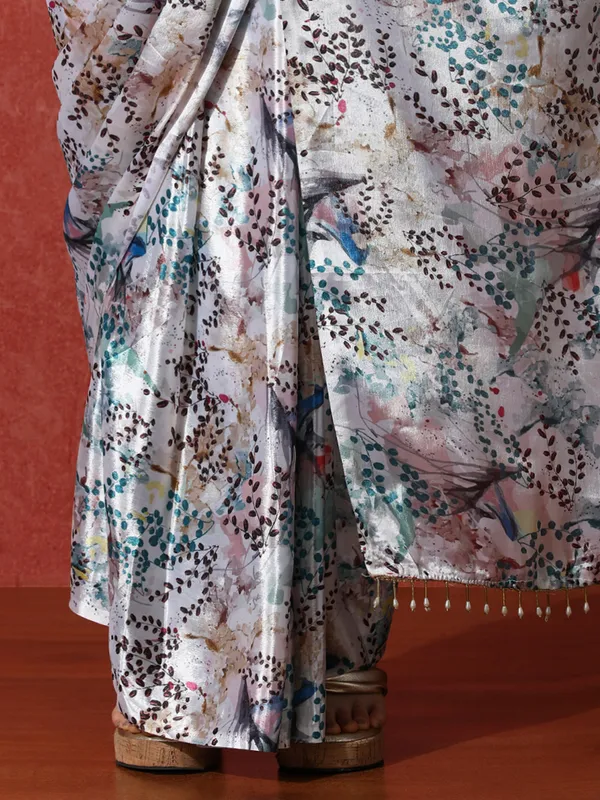 Pre-Draped_Ready_to_Wear_Chinnon_Fabric_Digital_Printed_Saree_With_Unstiched_Blouse