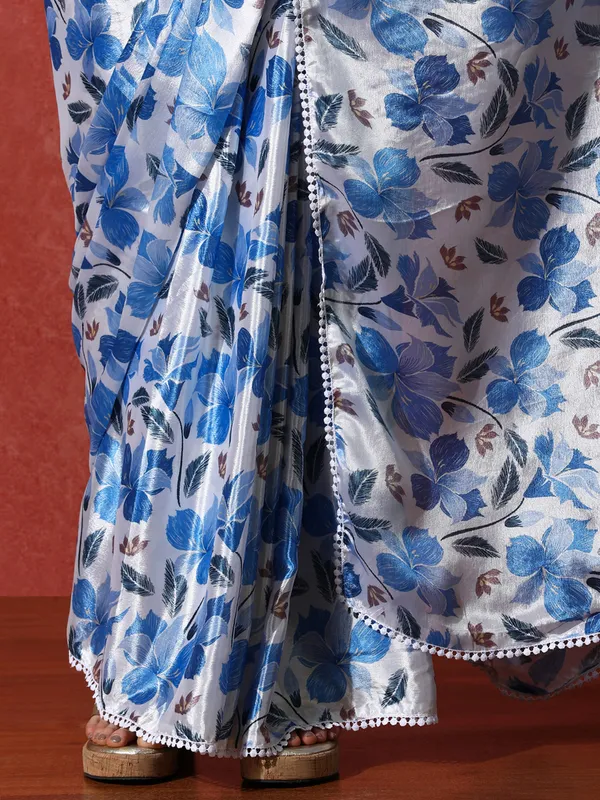 Pre-Draped_Ready_to_Wear_Chinnon_Fabric_Digital_Printed_Saree_With_Unstiched_Blouse
