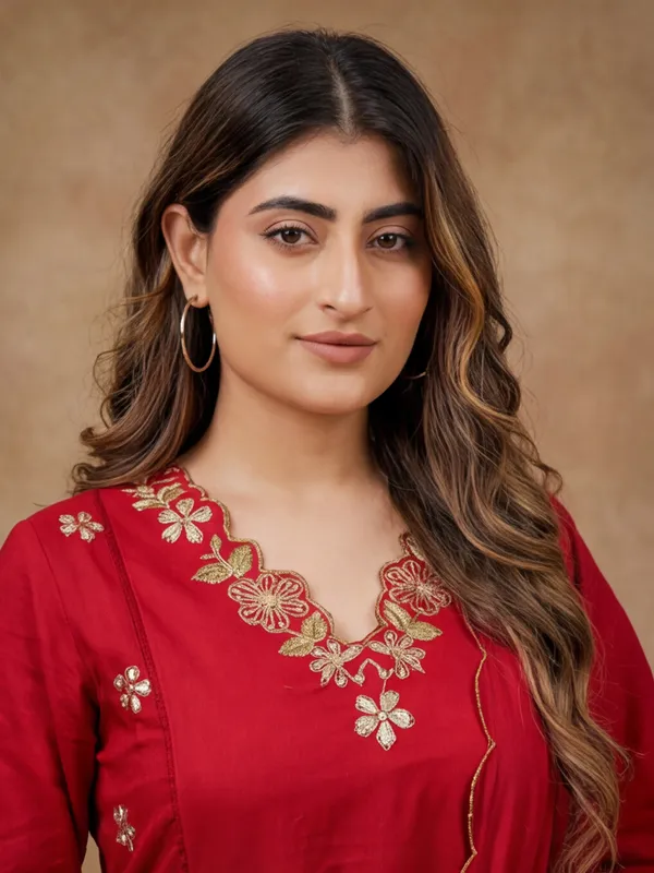 New_Embroidered_Work_Chanderi_Silk_Kurta_Set