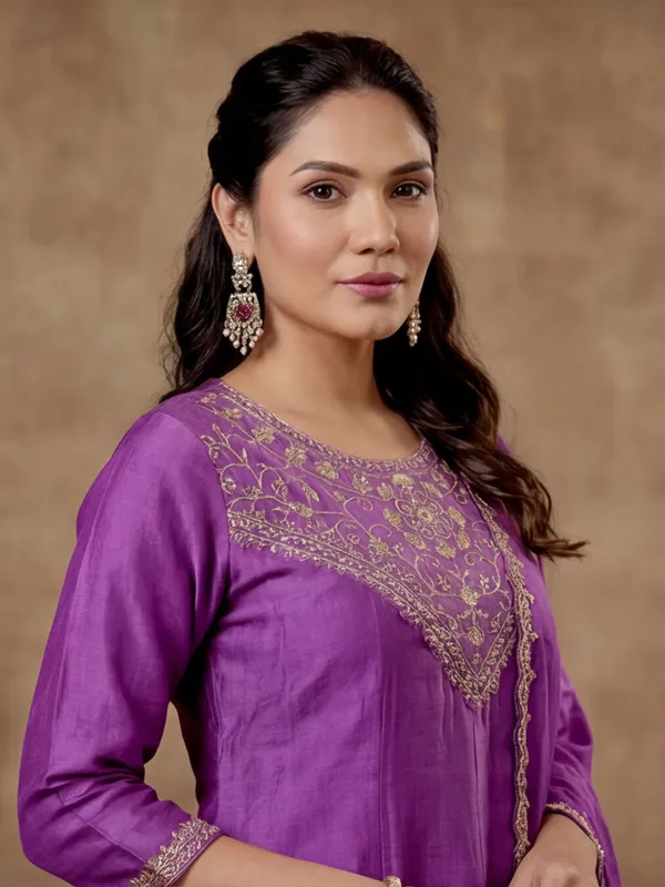 Women_Embroidered_Vichitra_Silk_Flared_kurta_set