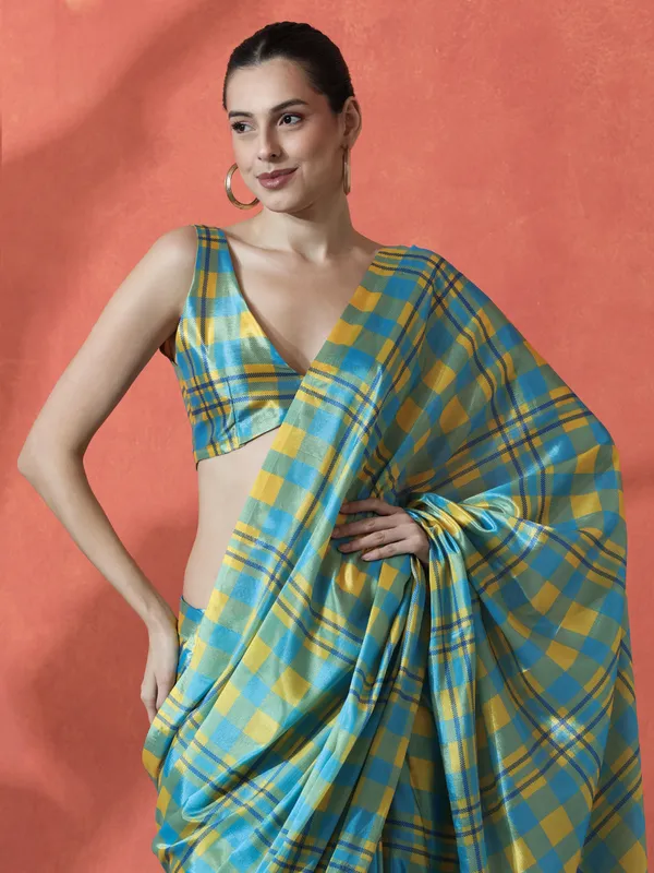 Pre-Draped_Ready_to_Wear_Chinnon_Fabric_Digital_Printed_Saree_With_Unstiched_Blouse