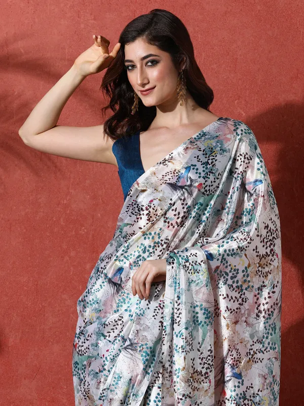Pre-Draped_Ready_to_Wear_Chinnon_Fabric_Digital_Printed_Saree_With_Unstiched_Blouse