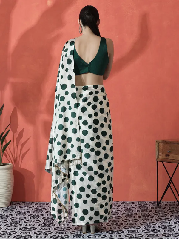 Pre-Draped_Ready_to_Wear_Chinnon_Fabric_Digital_Printed_Saree_With_Unstiched_Blouse