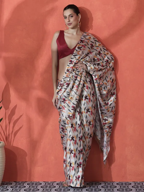 Pre-Draped_Ready_to_Wear_Chinnon_Fabric_Digital_Printed_Saree_With_Unstiched_Blouse