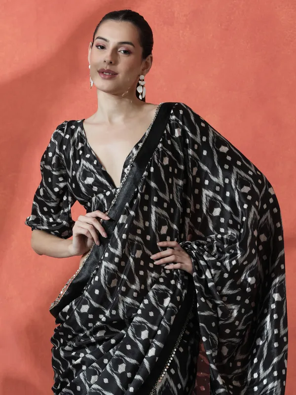 Pre-Draped_Ready_to_Wear_Chinnon_Fabric_Digital_Printed_Saree_With_Unstiched_Blouse