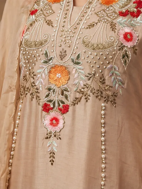 New_Embroidered_Work_Pure_Viscose_Chanderi_Kurta_Set