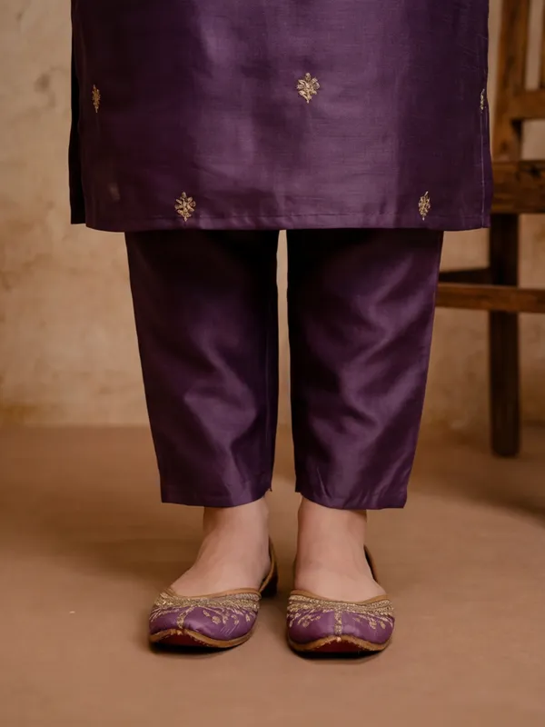 Women_Embroidery_Coding_Work_With_Show_Button_Rayon_Kurta_Set