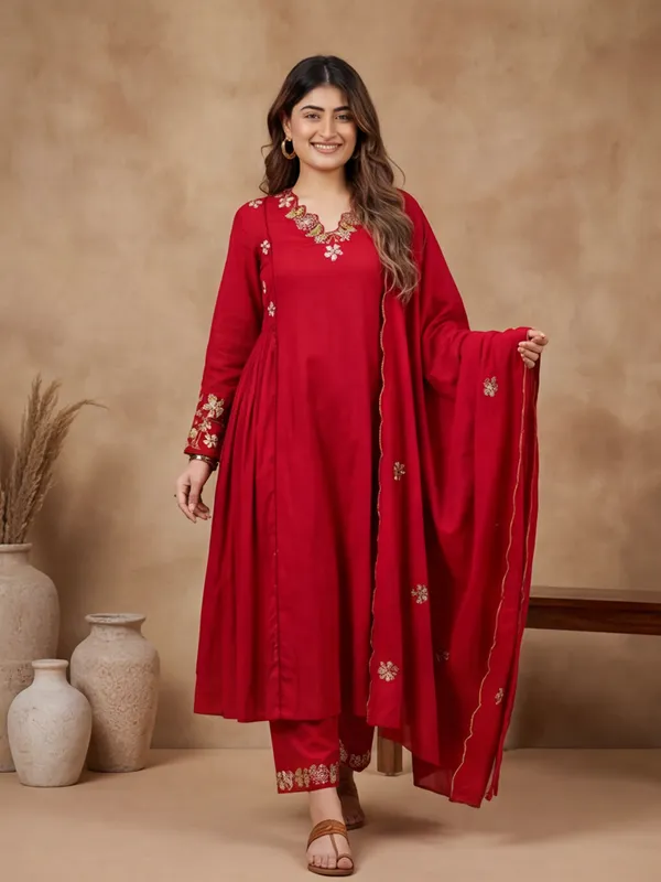 New_Embroidered_Work_Chanderi_Silk_Kurta_Set