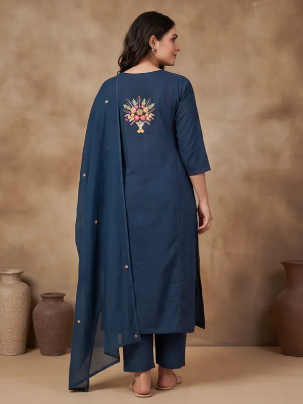 Women_Embroidered_With_Moti_Hand_Work_Rayon_Kurta_Set