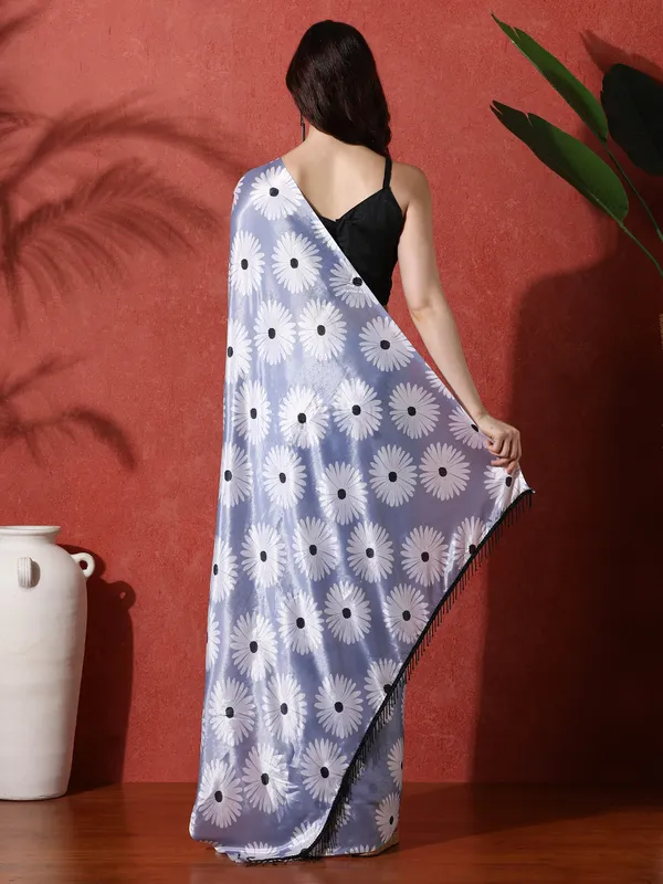 Pre-Draped_Ready_to_Wear_Chinnon_Fabric_Digital_Printed_Saree_With_Unstiched_Blouse