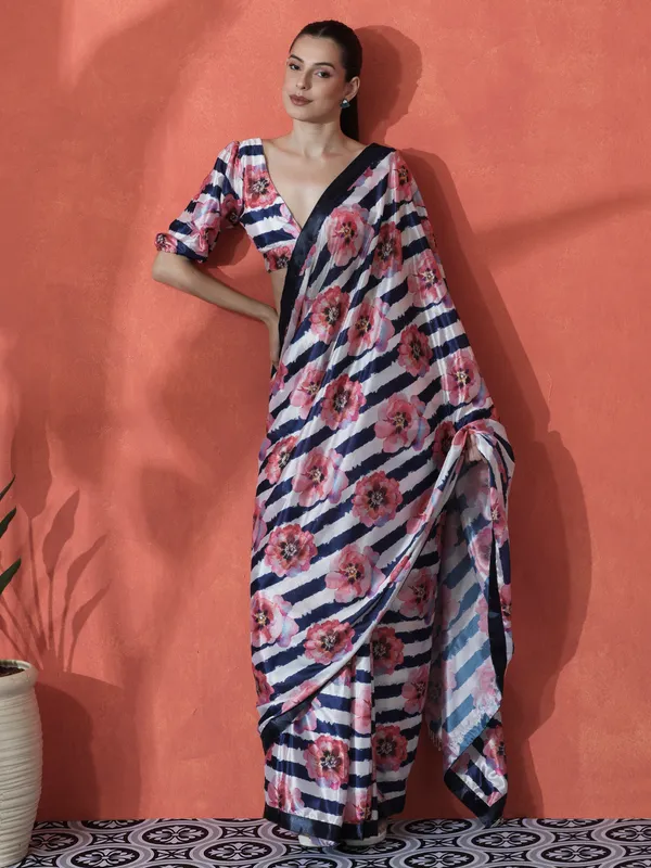 Pre-Draped_Ready_to_Wear_Chinnon_Fabric_Digital_Printed_Saree_With_Unstiched_Blouse