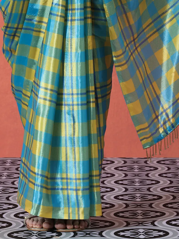 Pre-Draped_Ready_to_Wear_Chinnon_Fabric_Digital_Printed_Saree_With_Unstiched_Blouse