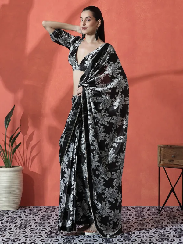Pre-Draped_Ready_to_Wear_Chinnon_Fabric_Digital_Printed_Saree_With_Unstiched_Blouse