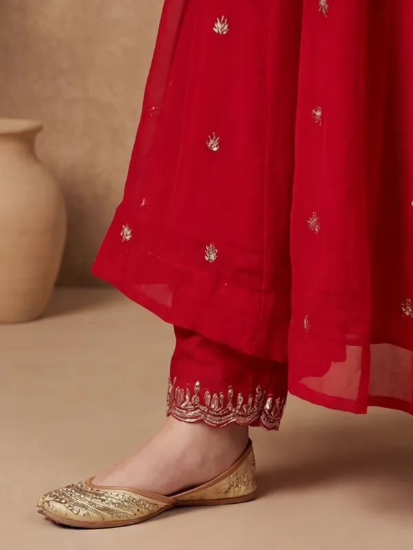 New_Embroidered_Work_&_Printed_Georgette_Kurta_Set