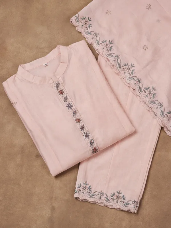 New_Embroidered_and_Flared_Muslin_Cotton_Kurta_Set