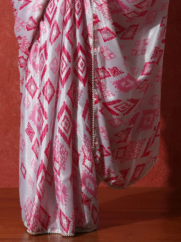 Pre-Draped_Ready_to_Wear_Chinnon_Fabric_Digital_Printed_Saree_With_Unstiched_Blouse
