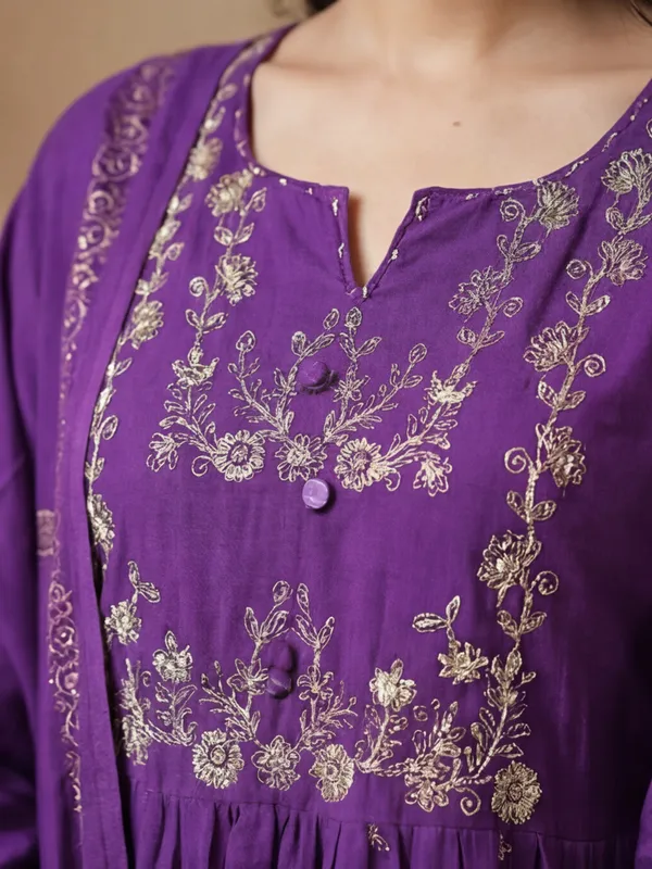 New_Embroidered_Work_&_Printed_Rayon_Kurta_Set