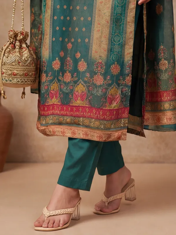 New_Printed_Silk_Kurta_Set