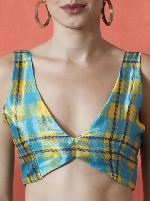 Pre-Draped_Ready_to_Wear_Chinnon_Fabric_Digital_Printed_Saree_With_Unstiched_Blouse