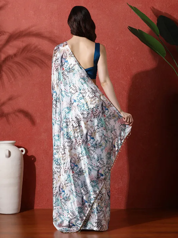 Pre-Draped_Ready_to_Wear_Chinnon_Fabric_Digital_Printed_Saree_With_Unstiched_Blouse