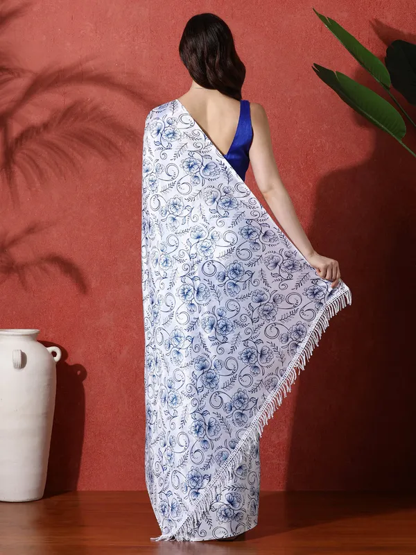 Pre-Draped_Ready_to_Wear_Chinnon_Fabric_Digital_Printed_Saree_With_Unstiched_Blouse