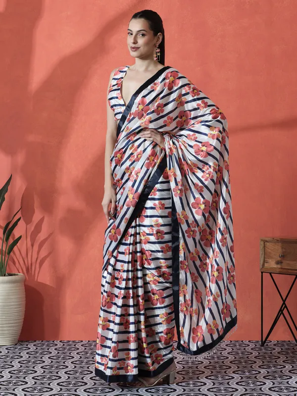 Pre-Draped_Ready_to_Wear_Chinnon_Fabric_Digital_Printed_Saree_With_Unstiched_Blouse