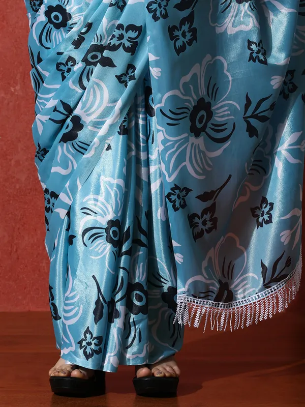 Pre-Draped_Ready_to_Wear_Chinnon_Fabric_Digital_Printed_Saree_With_Unstiched_Blouse