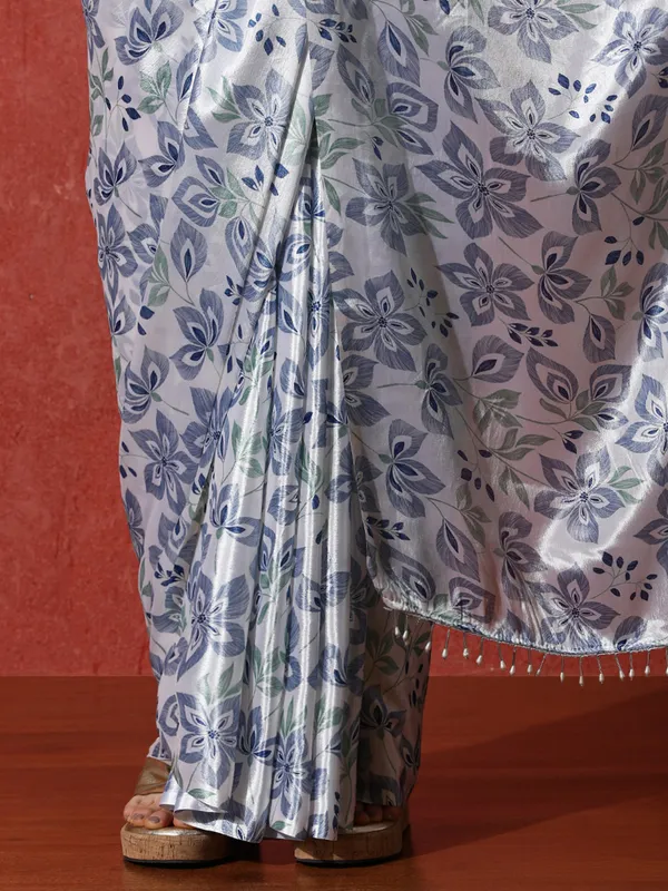 Pre-Draped_Ready_to_Wear_Chinnon_Fabric_Digital_Printed_Saree_With_Unstiched_Blouse