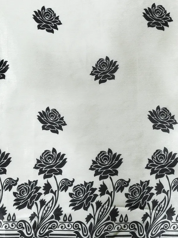 Pre-Draped_Ready_to_Wear_Chinnon_Fabric_Digital_Printed_Saree_With_Unstiched_Blouse