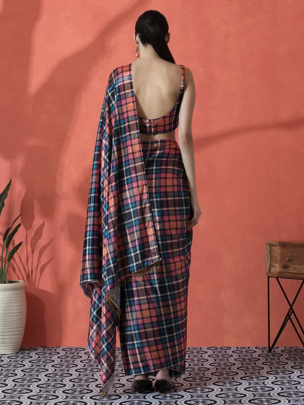 Pre-Draped_Ready_to_Wear_Chinnon_Fabric_Digital_Printed_Saree_With_Unstiched_Blouse