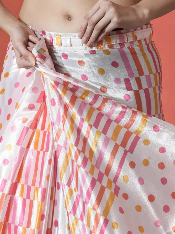 Pre-Draped_Ready_to_Wear_Chinnon_Fabric_Digital_Printed_Saree_With_Unstiched_Blouse
