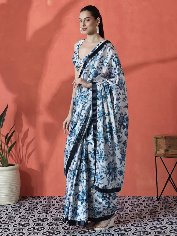 Pre-Draped_Ready_to_Wear_Chinnon_Fabric_Digital_Printed_Saree_With_Unstiched_Blouse