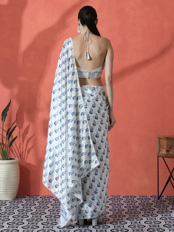 Pre-Draped_Ready_to_Wear_Chinnon_Fabric_Digital_Printed_Saree_With_Unstiched_Blouse