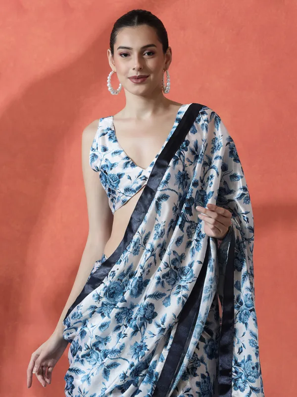 Pre-Draped_Ready_to_Wear_Chinnon_Fabric_Digital_Printed_Saree_With_Unstiched_Blouse