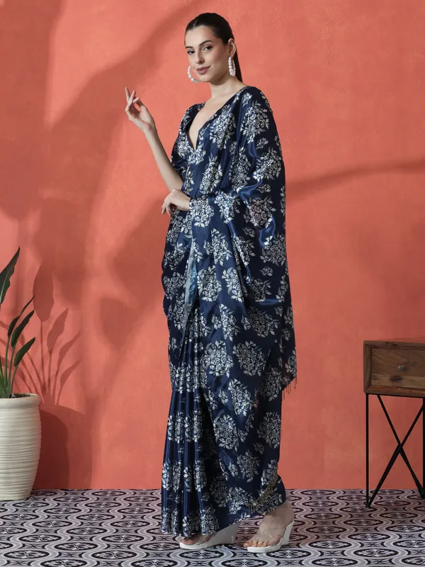 Pre-Draped_Ready_to_Wear_Chinnon_Fabric_Digital_Printed_Saree_With_Unstiched_Blouse